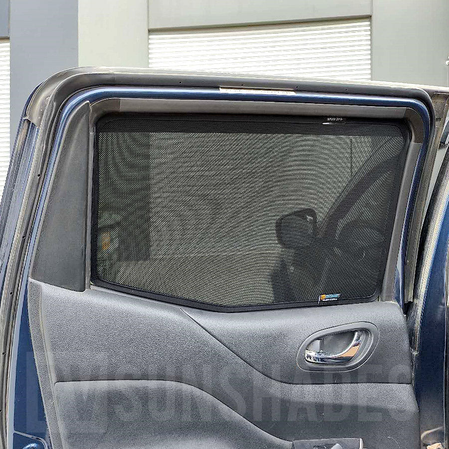 NAVARA D23 NP300 Sun Shade