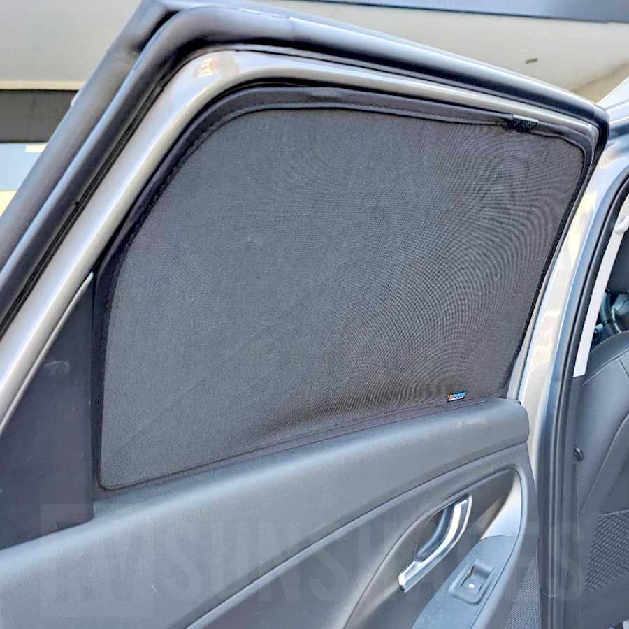 i30 Sun Shades