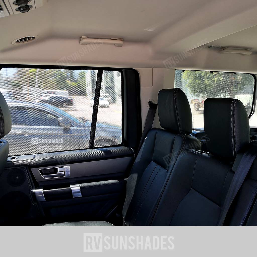 RVSUNSHADES-LANDROVER-DISCO4-2004-CAR-SHADES-A6